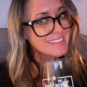 Meet your Posher, Mandy